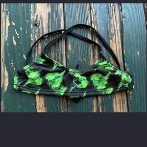 Arena black & green bikini top Size S